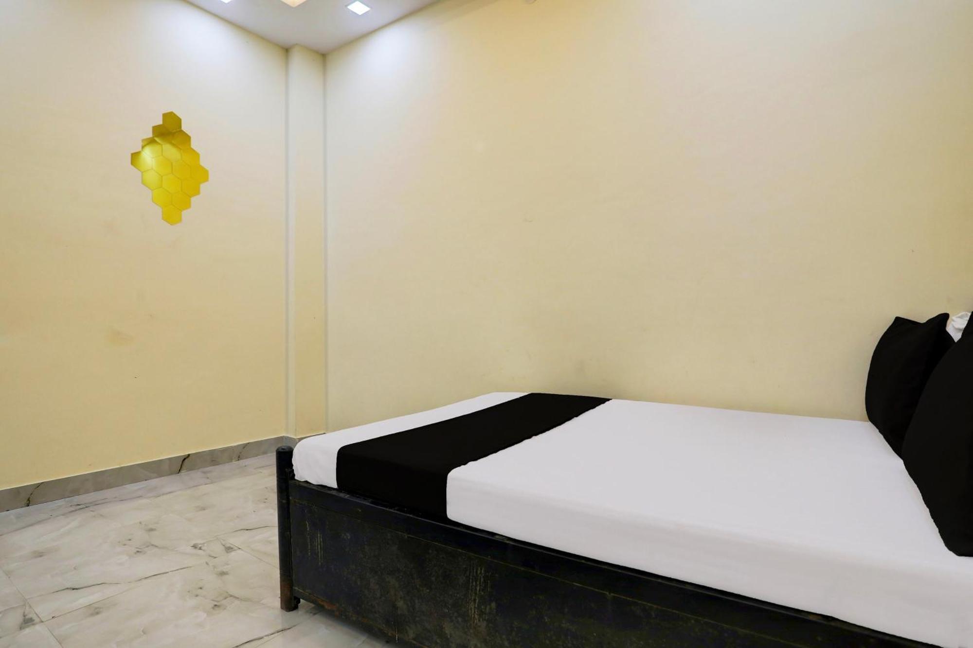 Hotel O Rajendra Palace Kanpur Eksteriør billede